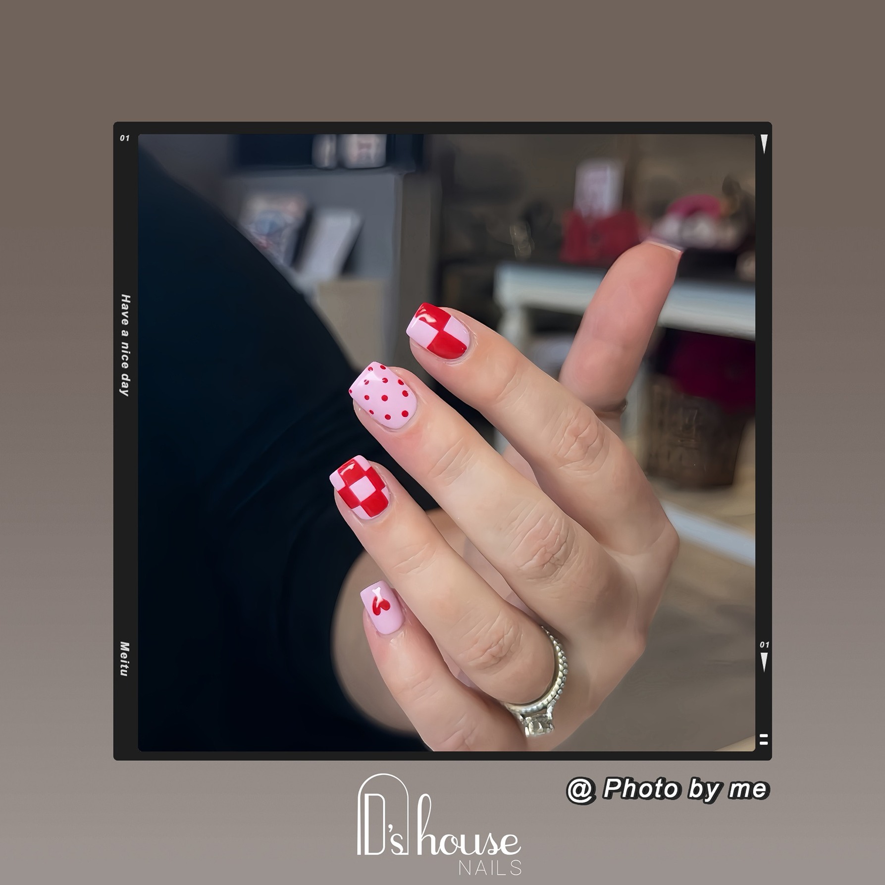 D House Nails